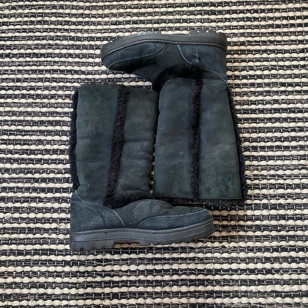 🌿Vintage UGG Australia Womens Sundance Black Tall Sheepskin Wool Winter Boots 8